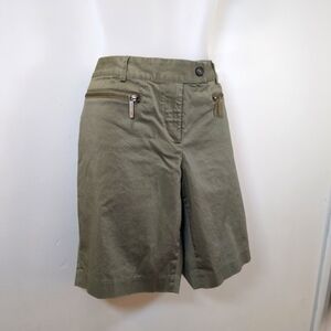 Michael Kors green Bermuda zipper pocket shorts , size 6